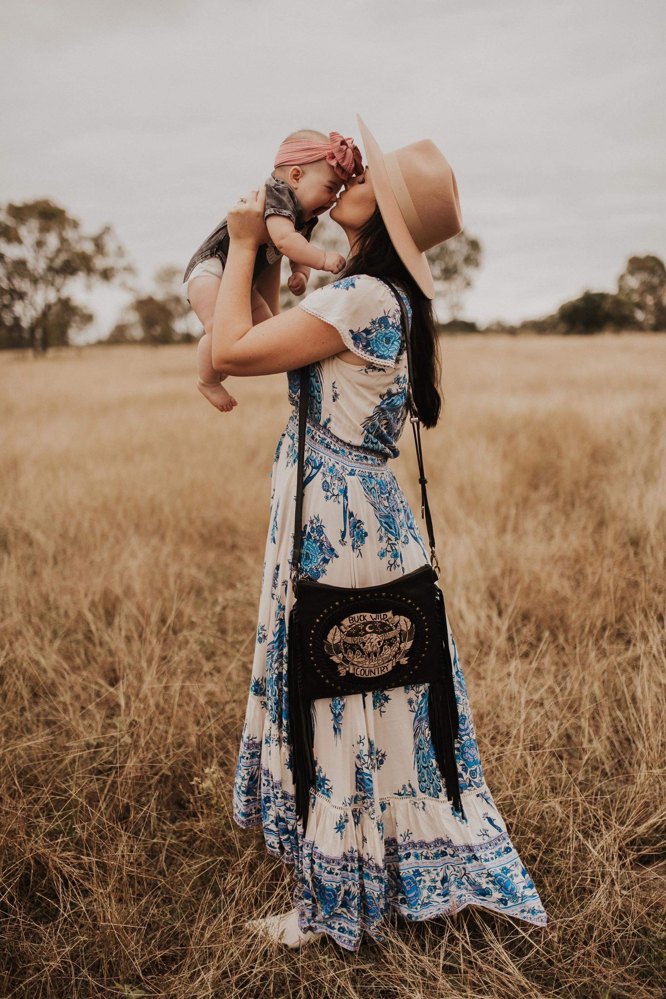 MOONLIGHT DANCING BLACK TASSEL BAG