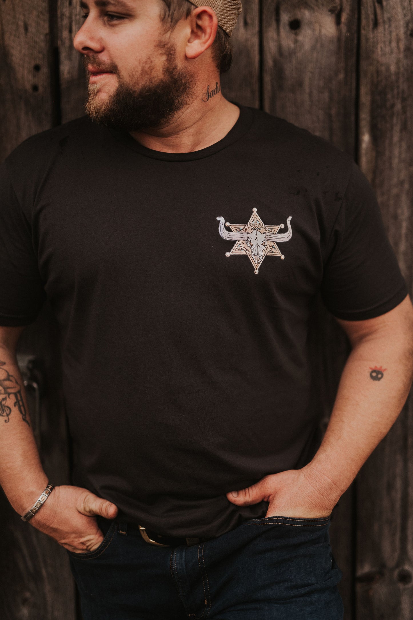 SHOOTOUT SHEILD T-SHIRT - COAL