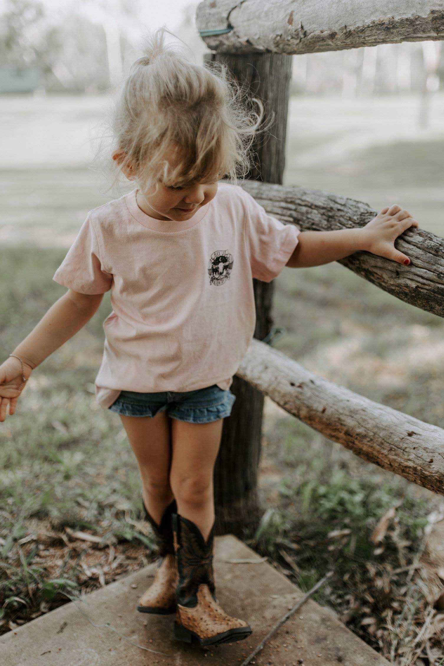 LITTLE HONEY TEE