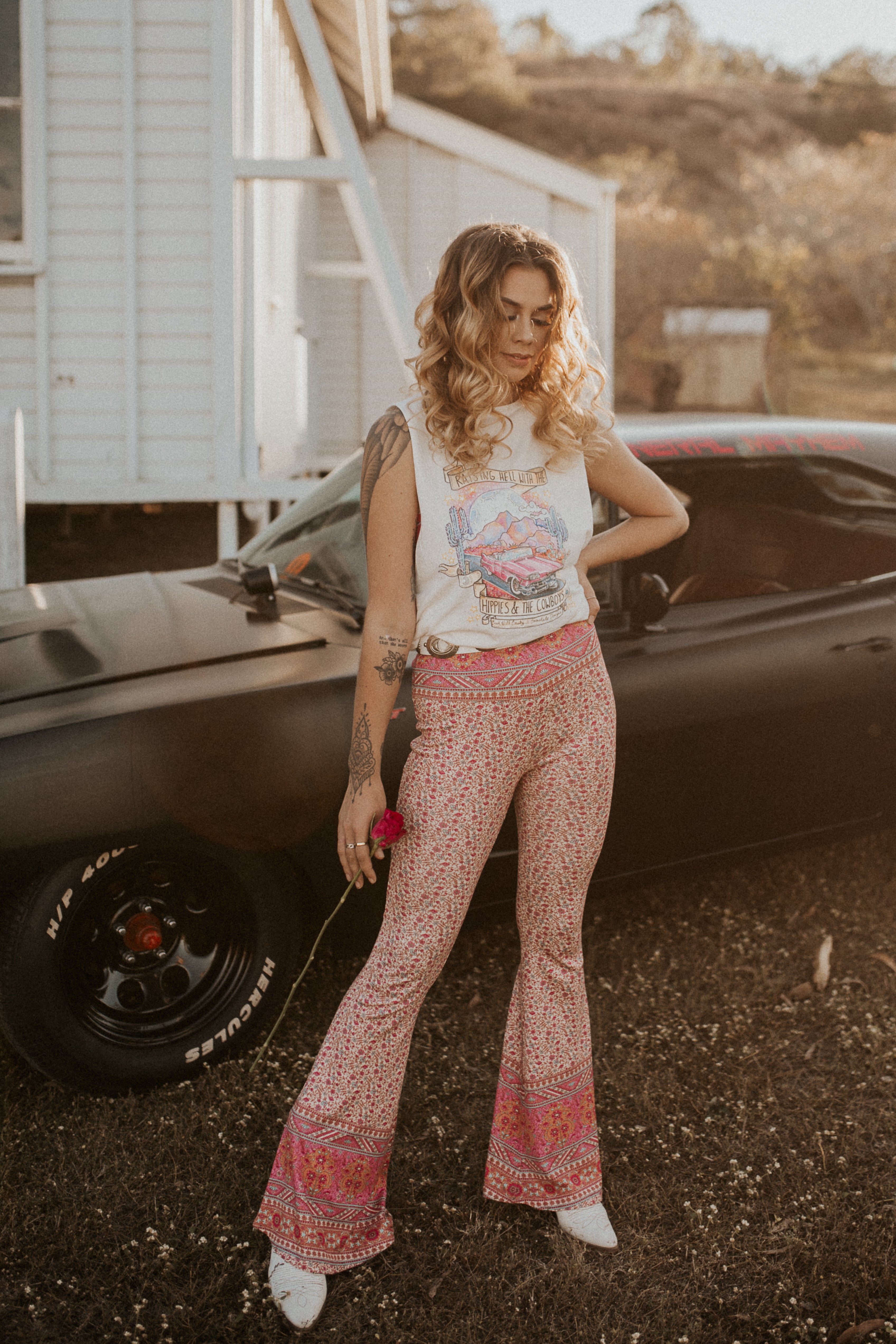 TRAVELING PANTS SUNSET SKY FLARE
