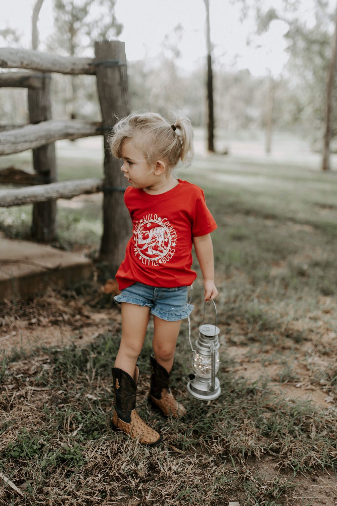 WANDERING LITTLE BUCK RED TEE