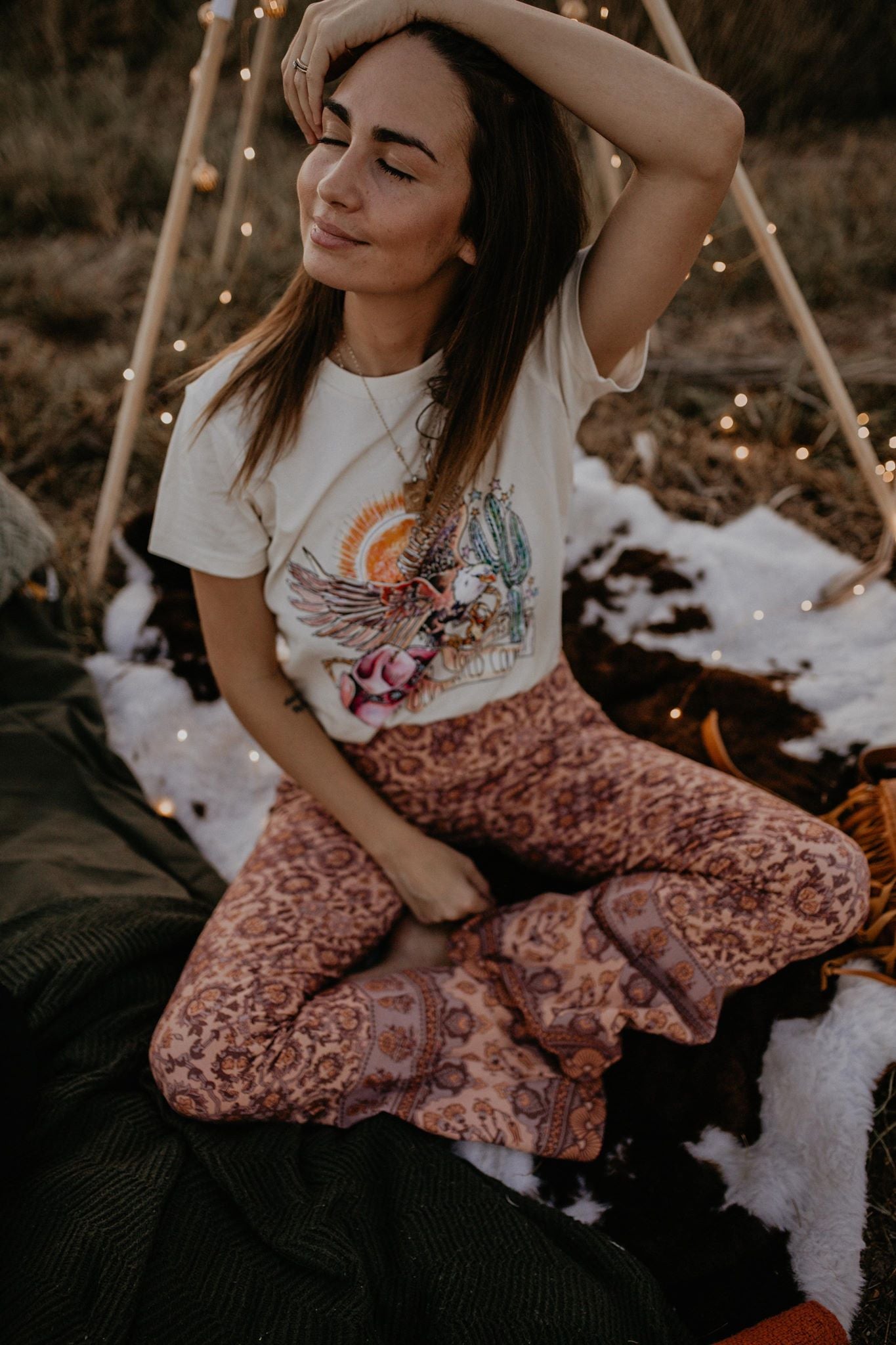 DESERT DREAMS NATURAL WHITE TEE