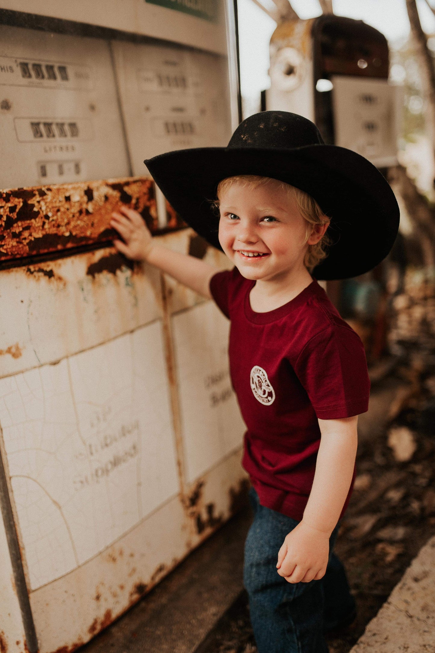 MAROON LITTLE BUCKS T-SHIRT